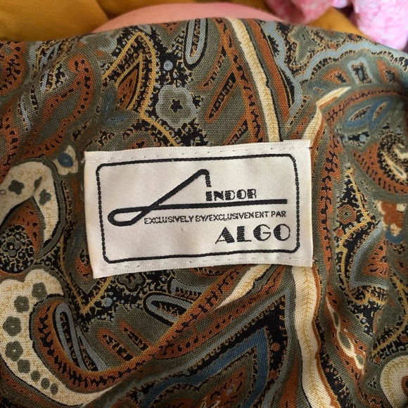 Vintage paisley suit/skirt set - Picture 4 of 14